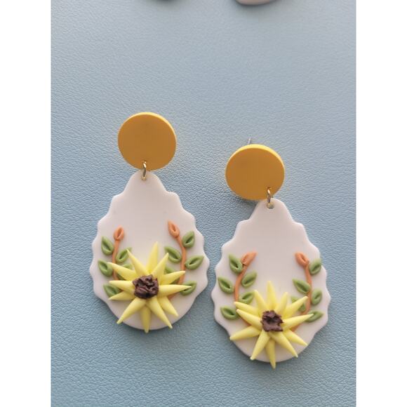 Handmade Mexican Terra Cotta Barro Inspired Dangle Post Earrings Light Weight - Picture 2 of 4